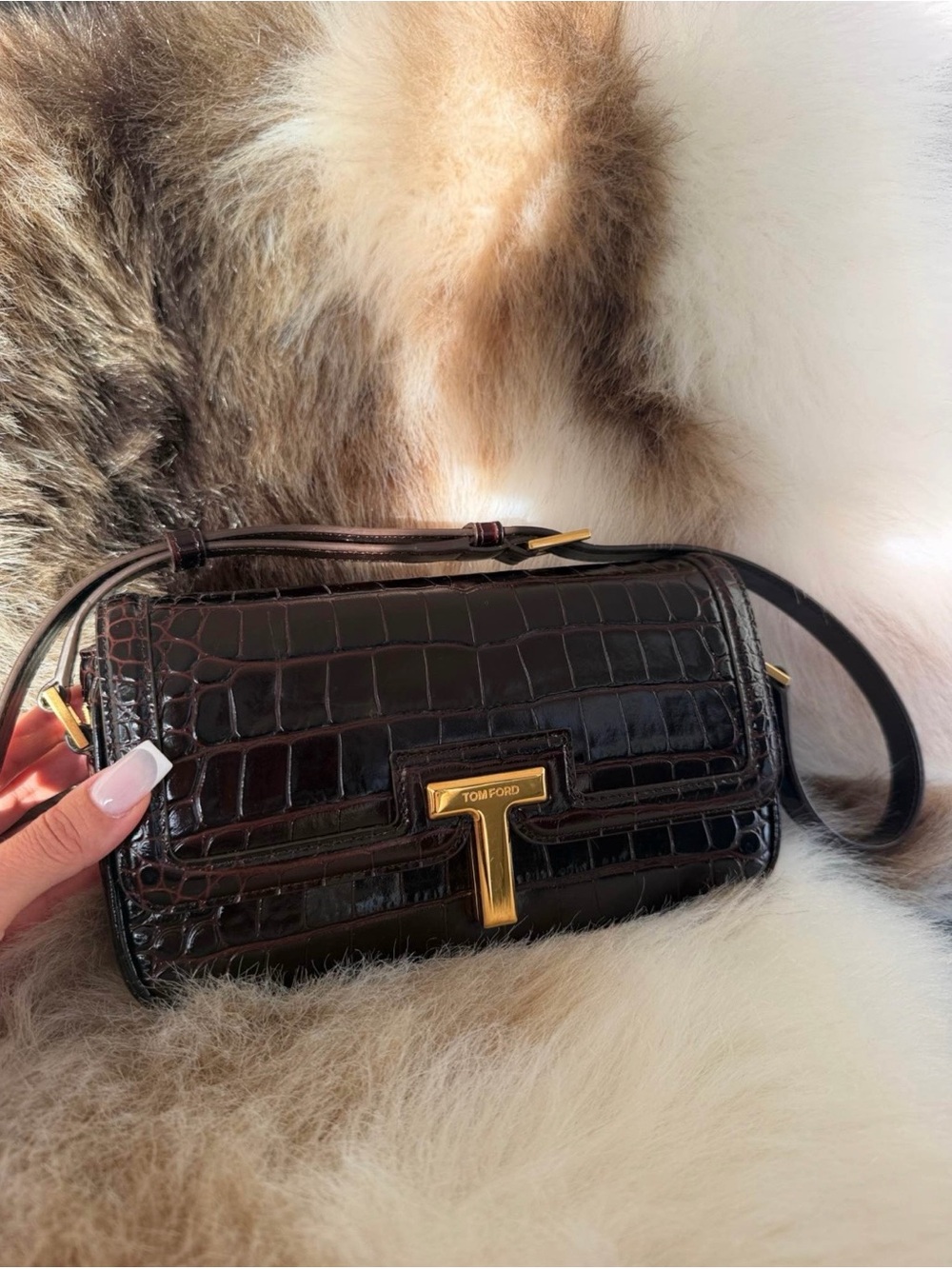 Tom Ford Brown Croc-Embossed Leather Shoulder Bag with Gold Hardware - Picture 3 of 9